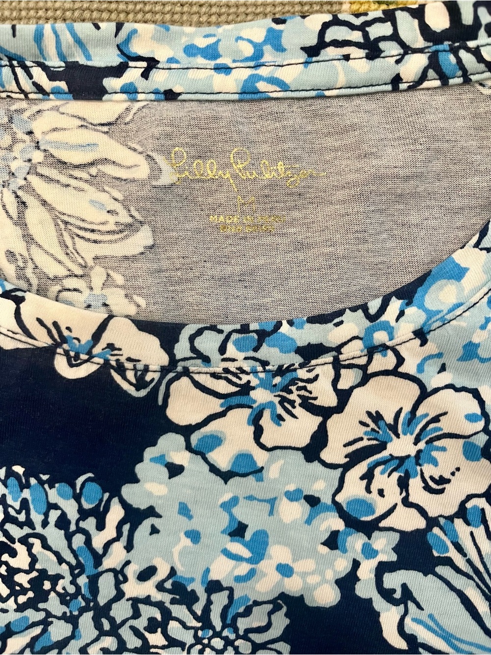 Lilly Pulitzer Cody Short Sleeve Dress in Low Tide Navy Bouquet All Day - Picture 3 of 4